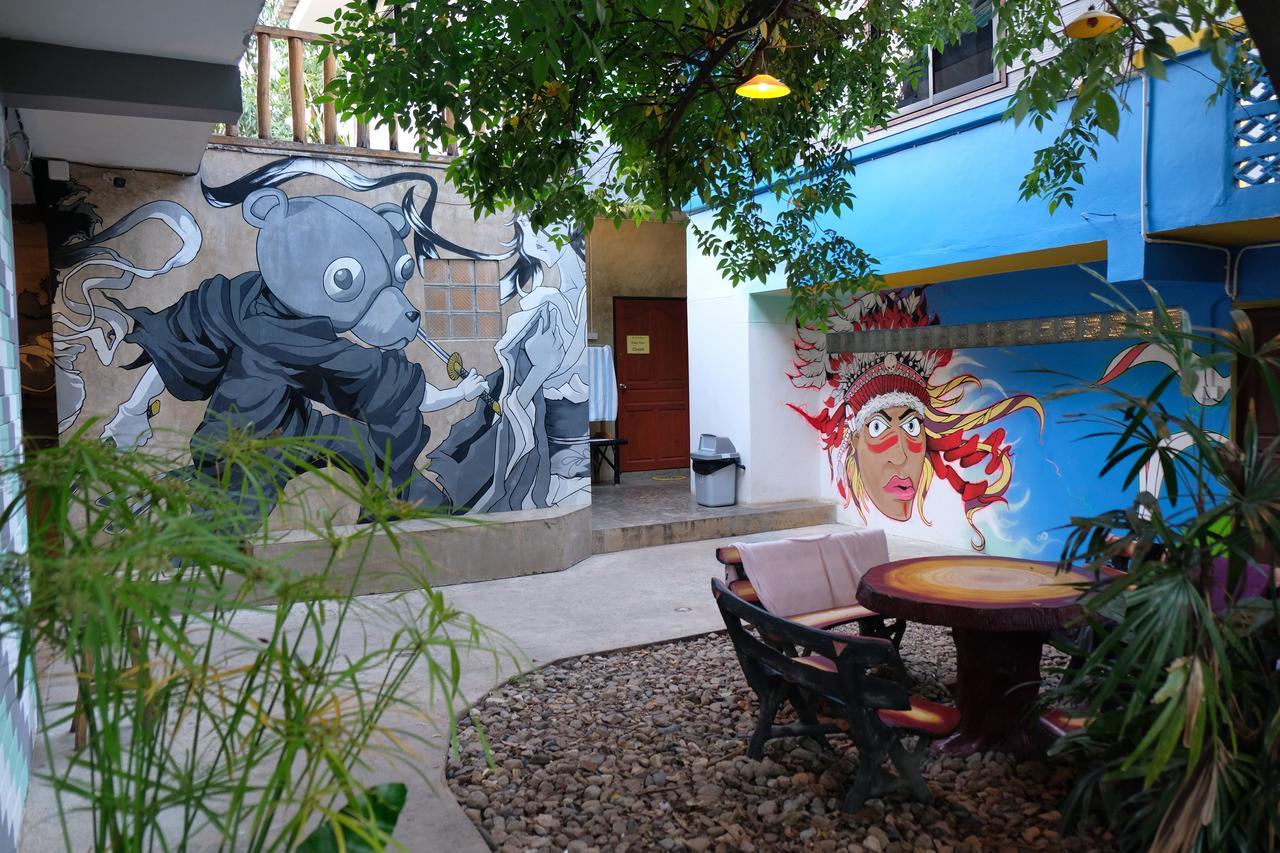 Happy House Backpackers Hostel Pai Buitenkant foto