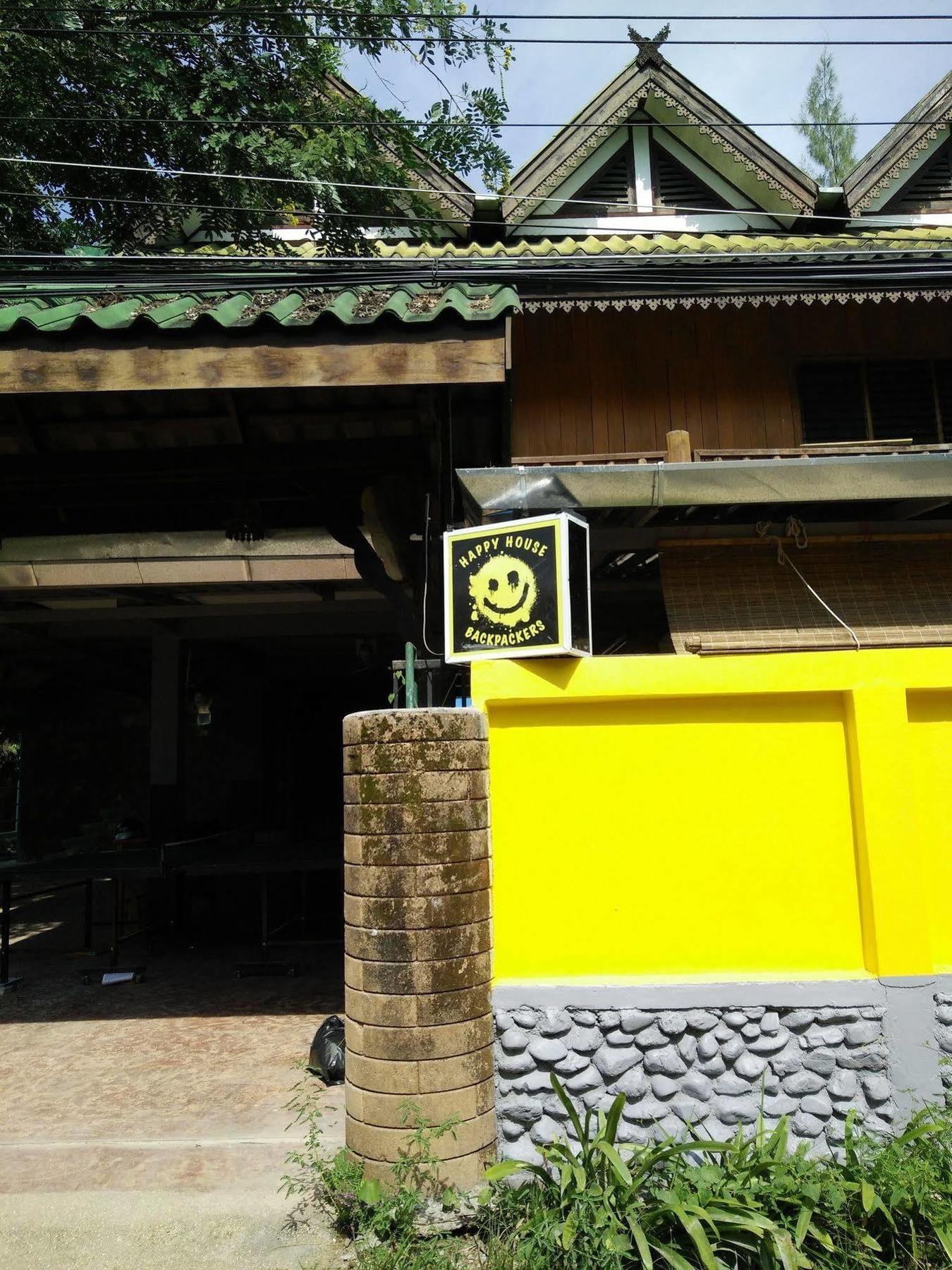Happy House Backpackers Hostel Pai Buitenkant foto