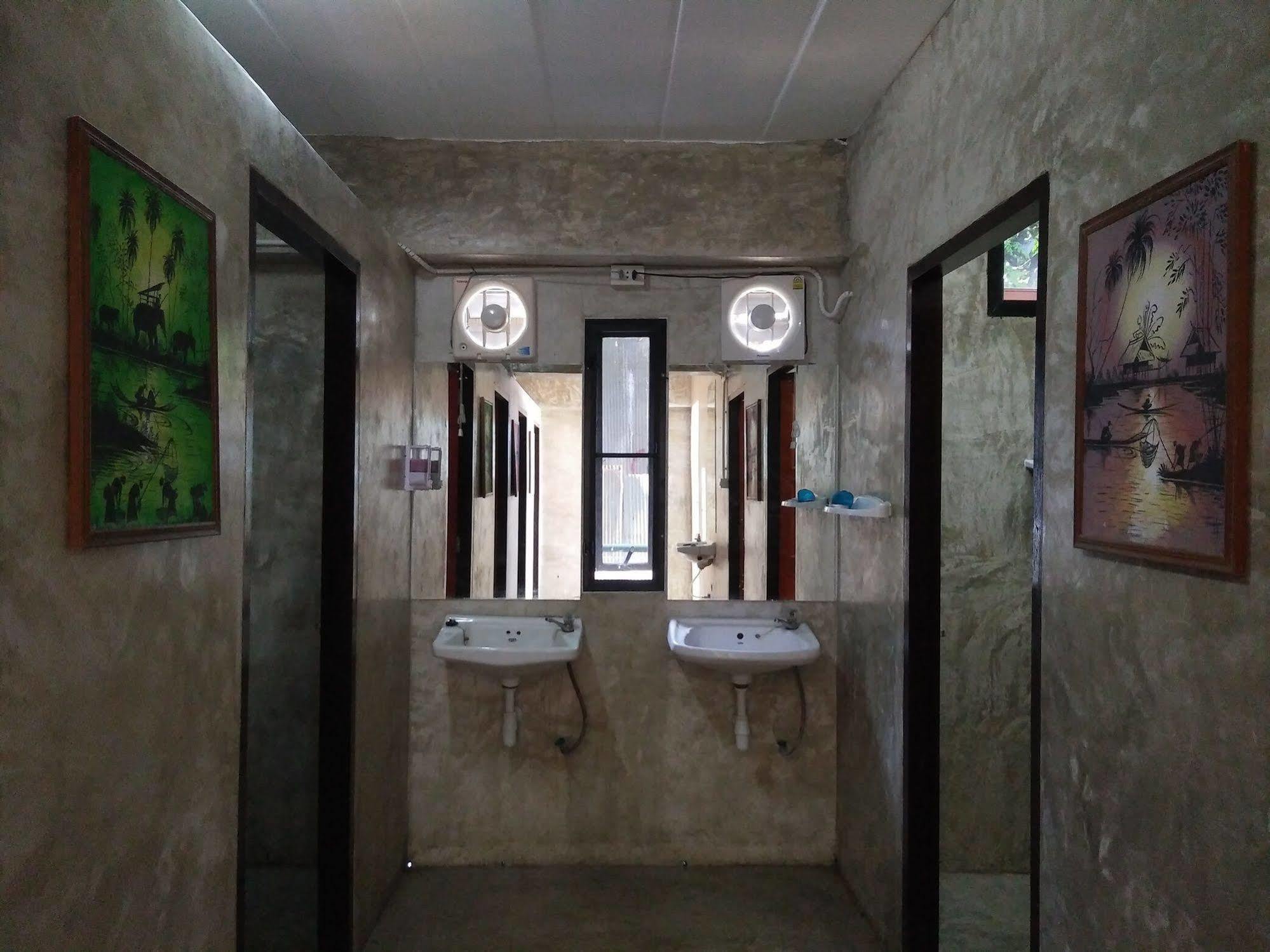 Happy House Backpackers Hostel Pai Buitenkant foto